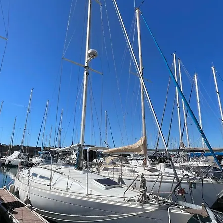 Voilier Calme Et Cosy Hotel en barco